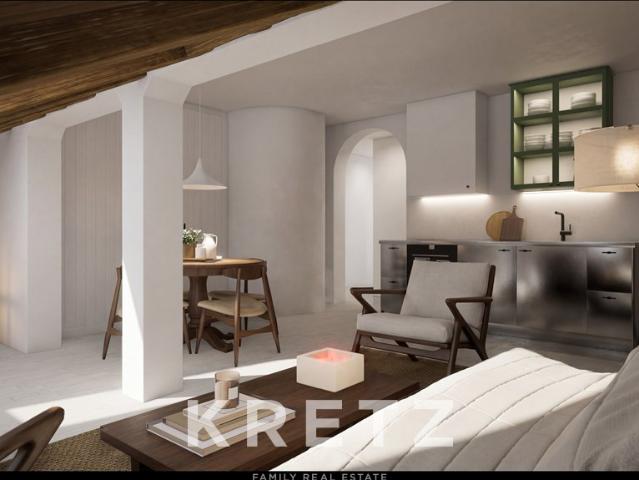 Dúplex excepcional con diseño refinado y encanto histórico en Argüelles