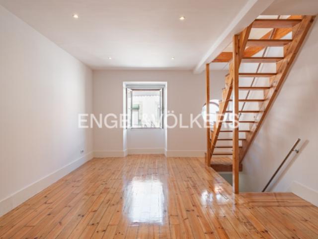 Duplex Exclusivo para Arrendamento junto ao Jardim do Torel