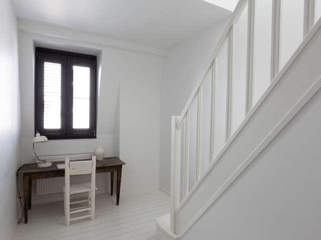 Duplex for rent in 5 bedroom house, Sablon, Brussels