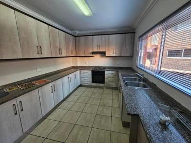 duplex for rent musgrave