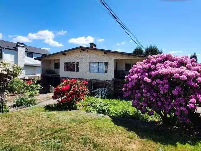 Duplex for sale in Coquitlam, Coquitlam, 1046 Madore Avenue, 2.