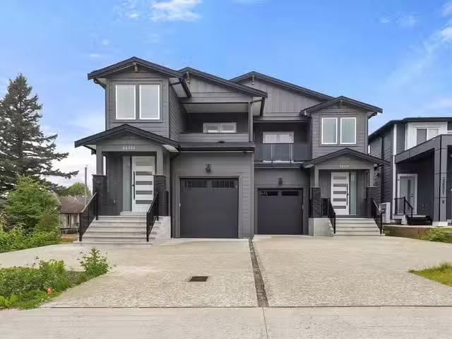 Duplex for sale in Mission, Mission, 32513 Higginbottom Court.