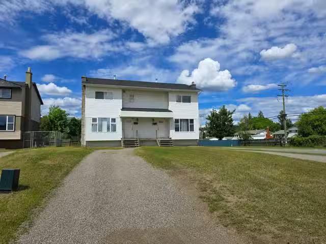 Duplex for sale in Prince George, PG City West, 348 Mc Intyre.