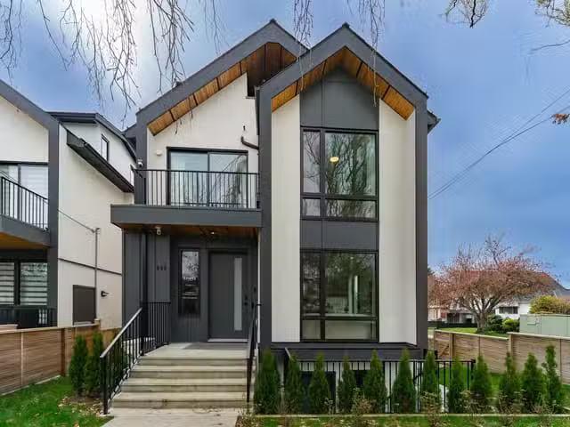 Duplex for sale in Vancouver, Vancouver West, 858 W 64th Avenu.