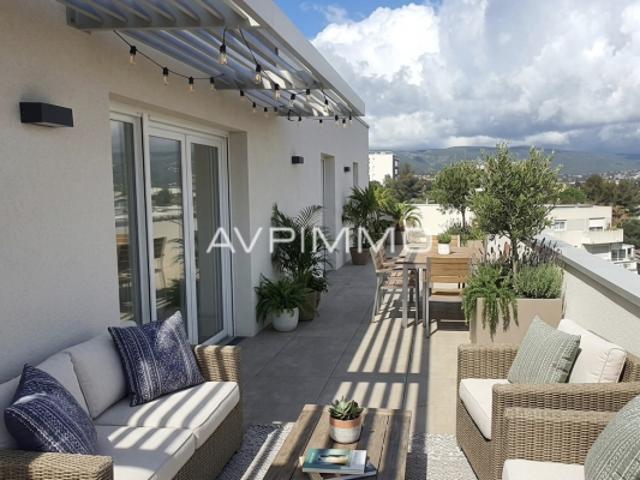 Duplex familial lumineux terrasses, ascenseur & double box à
