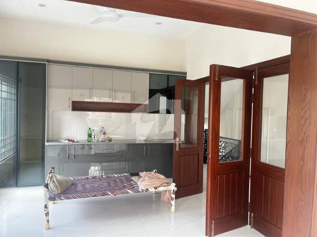 Duplex house available in i 8