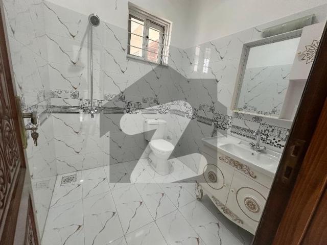 Duplex house for sale sector f 10 top location old house f 10