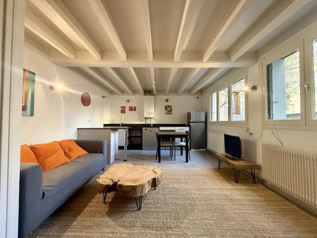 DUPLEX HYPER CENTRE