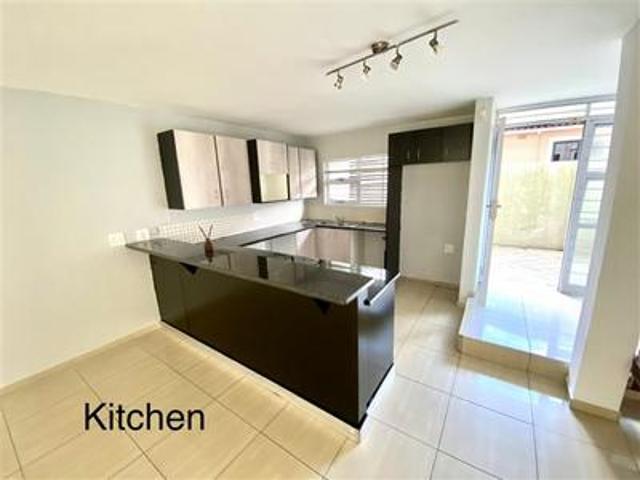 Duplex in Essenwood