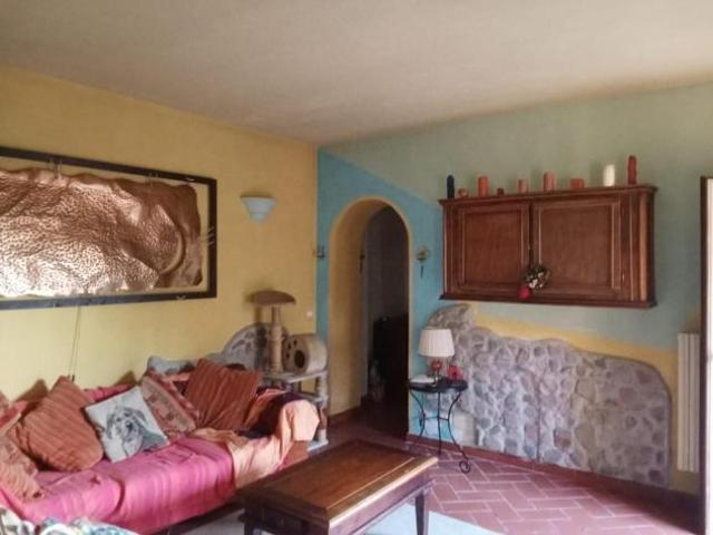 Duplex in vendita a La Croce Buti 150 mq Rif: 1359676