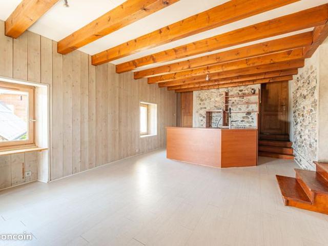 Duplex lumineux 118m² | Balcon | Sillingy
