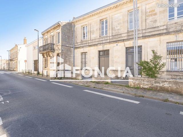 Duplex lumineux à deux pas de la place Nansouty – Bordeaux