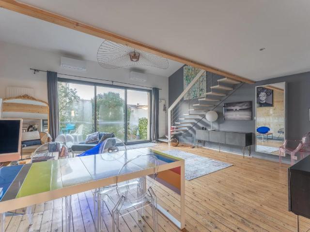 Duplex lumineux avec terrasse à Bordeaux