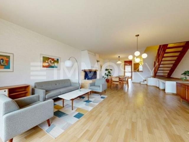 Duplex lumineux avec entrée indépendante