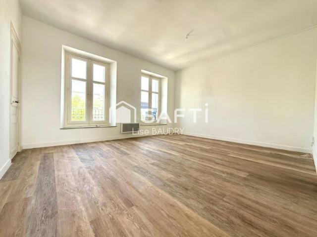 Duplex lumineux surplombant le centre de fontenay le comte