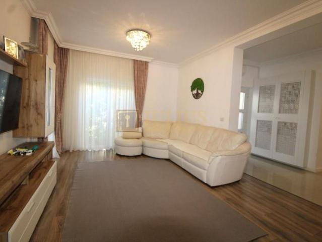 Duplex modern, eficient energetic Dumbravita
