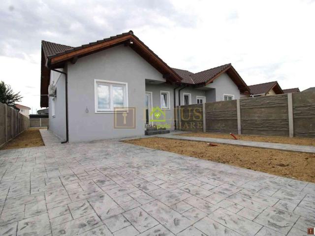 Duplex modern, prima închiriere | Moșnița Veche