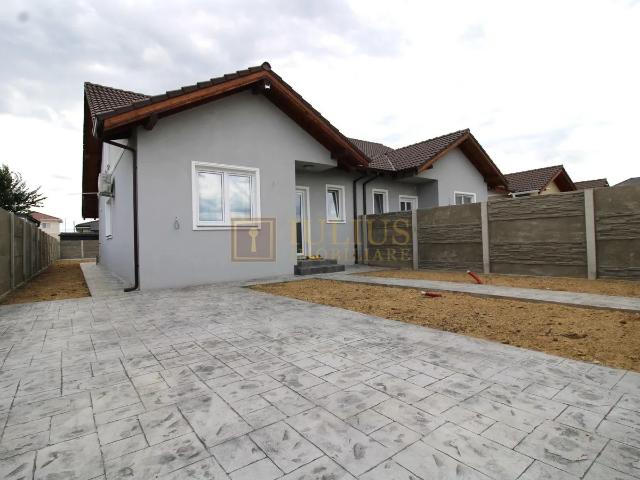 Duplex modern, prima închiriere | Moșnița Veche