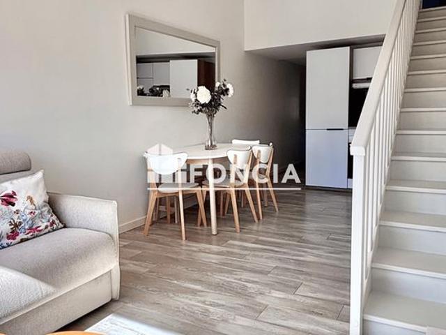 DUPLEX moderne et rénové direct plage avec parking privé