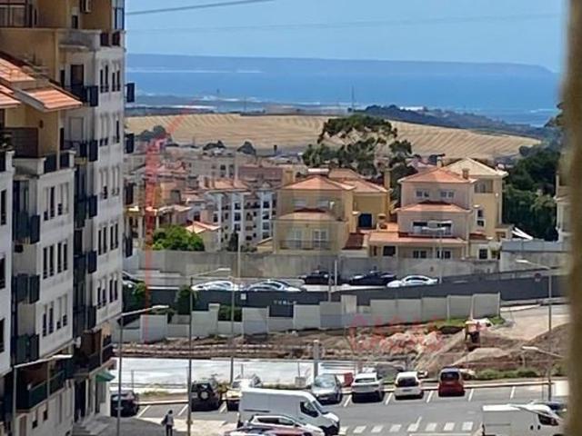 Duplex Moderno com Vista para o Mar em Localização Privilegi. 180m² Queluz e Belas