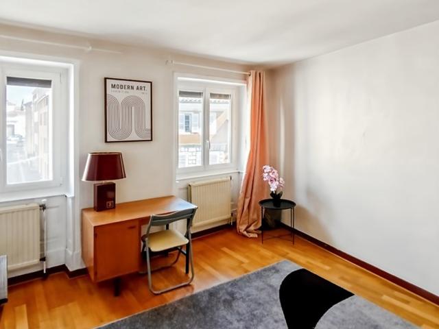 Duplex Mâcon centre ville à vendre – 68 m² – Rue Lamartine – Vue dégagée – Faibles charges