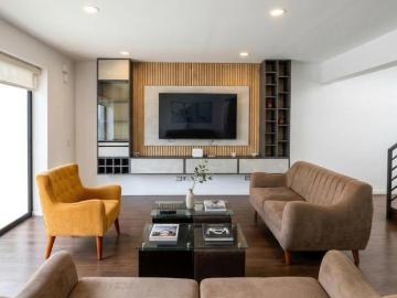 Duplex más estacionamiento en venta en el corazón de Miraflores