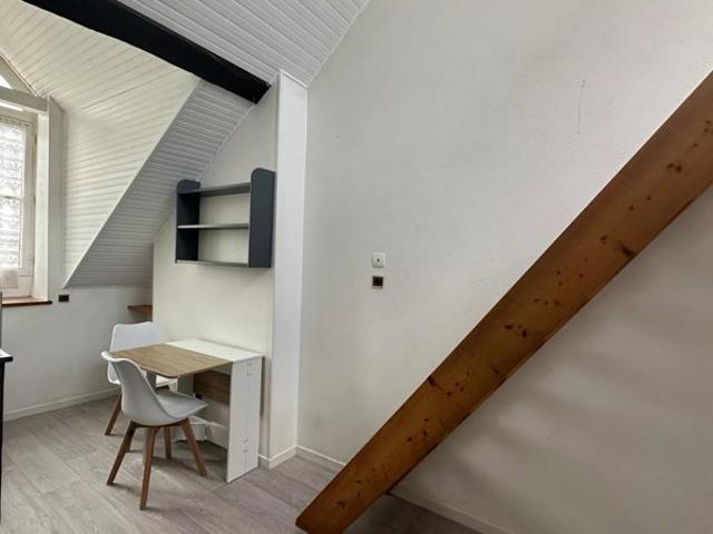 Duplex meublé rue Royale de 18,36 m² utile