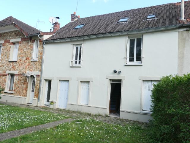 DUPLEX MEUBLE REFAIT A NEUF GIF SUR YVETTE