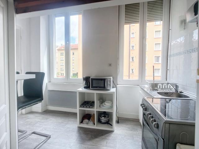 DUPLEX MEUBLÉ T2 40 M2 VILLEURBANNE