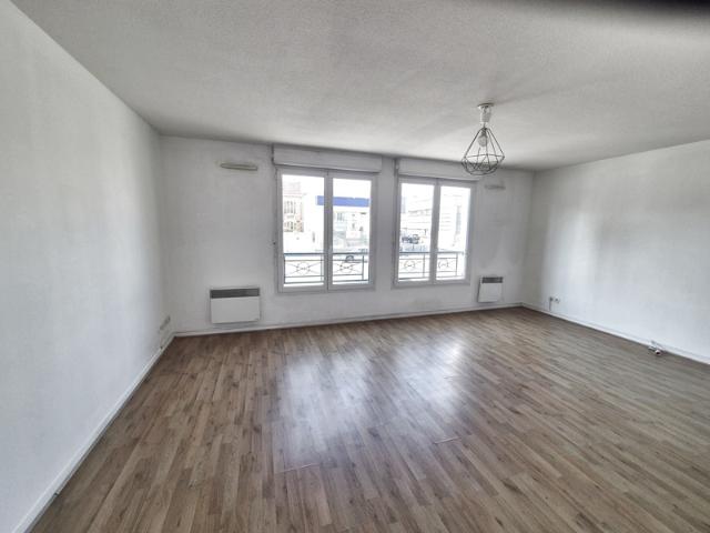 Duplex meublé 3 pièces 55 Boulevard Ornano, 93200 Saint