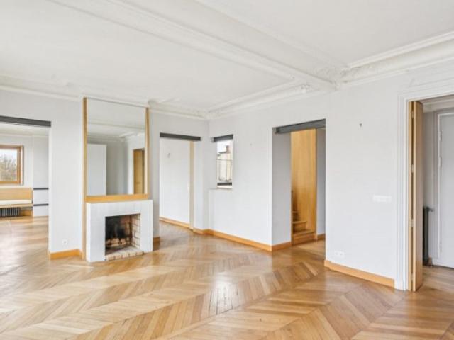 Duplex • Notre Dame des Champs