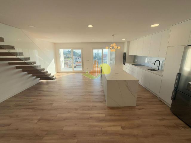 Duplex Novo 154m² Tavarede
