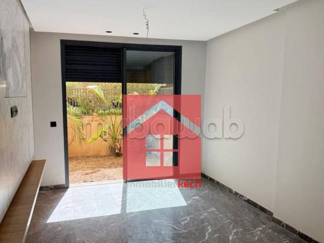 Duplex neuf avec terrasse à Louer