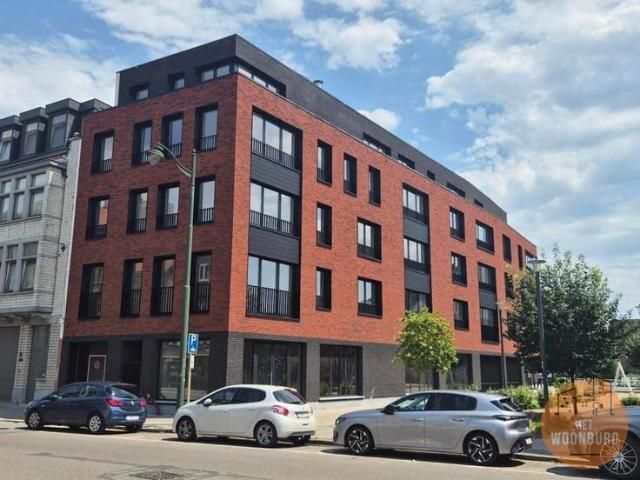 Duplex neuf avec 2 chambres, bureau, terrasse et cave