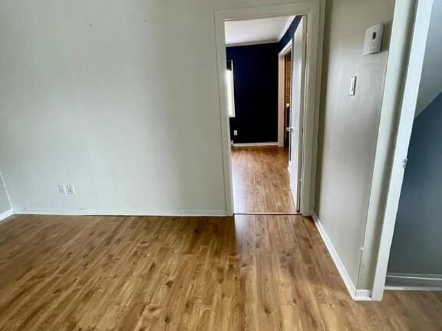 DUPLEX, SECTEUR PAISIBLE, PROCHE DE TOUT