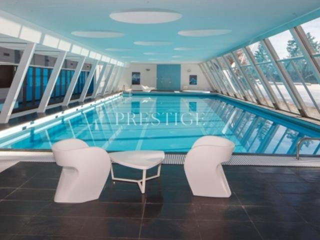 Duplex Ski In&Out im Super Crans Tower – Panoramablick und Hotelservices