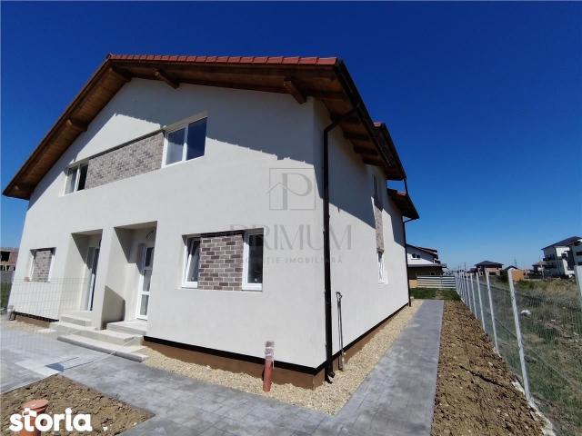 Duplex spatios personalizare interioara zona populata