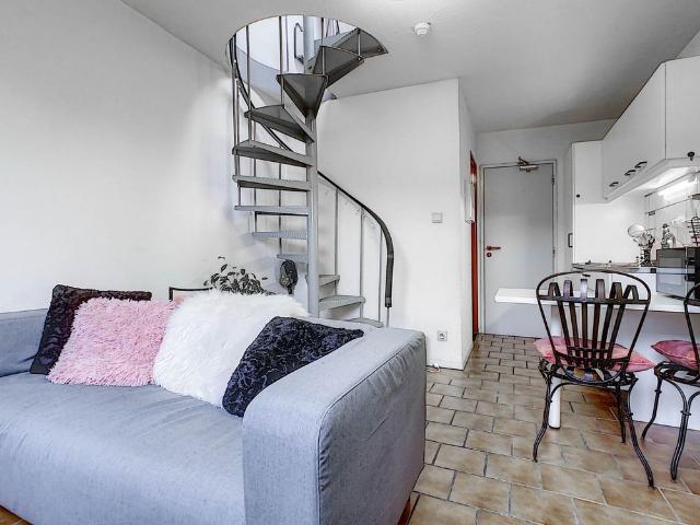 Duplex studio aan de Coupure Waar­schoot­straat 1
