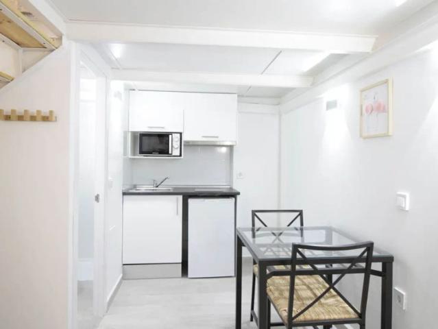Duplex studio for rent in Usera