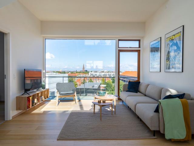 Duplex penthouse med to parværelser og tagterrasse