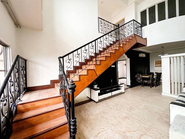 DUPLEX PENTHOUSE Anggerik Villa 2 Apartment Kajang FREEHOLD NEGO