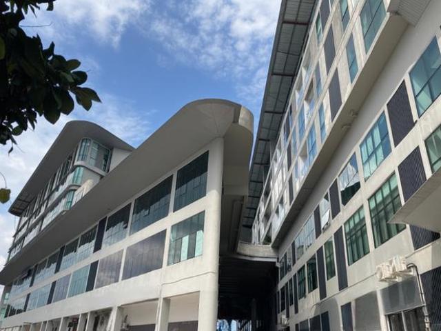 Duplex Penthouse Apartment at De Lofts Residences Jalan Tun Jugah