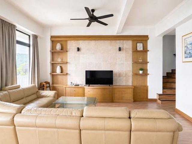 Duplex Penthouse Huge Unit Full Furnish Cozy and Comfortable Unit