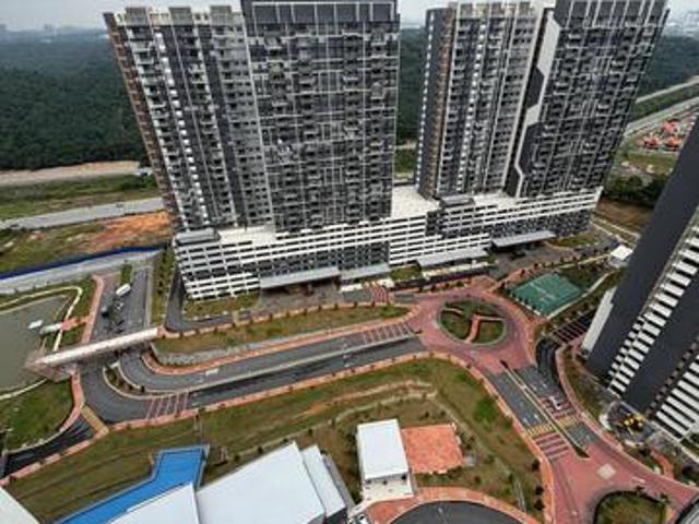 Duplex Penthouse 4R4B 3 Parking UKMUNIKLBANGI