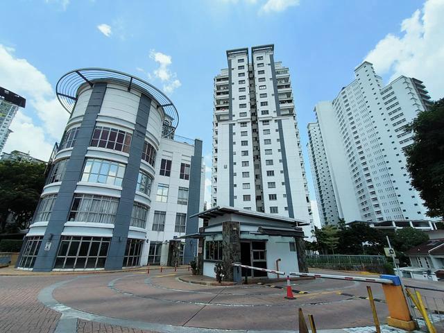 DUPLEX PERDANA EMERALD CONDOMINIUM at Damansara Perdana