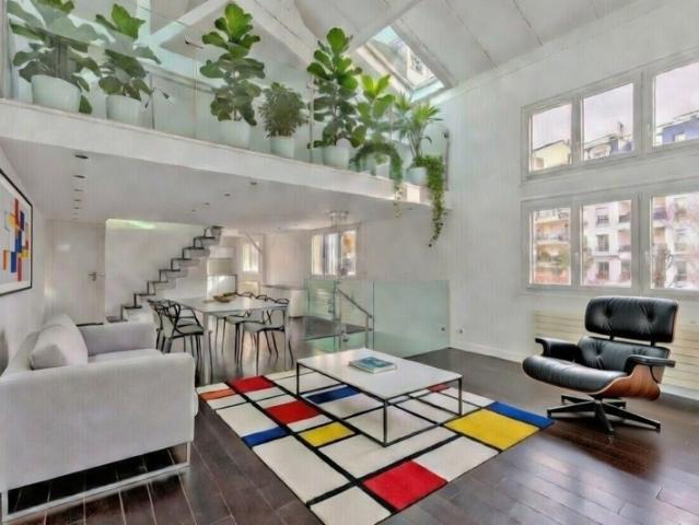 Duplex plein centre des Lilas