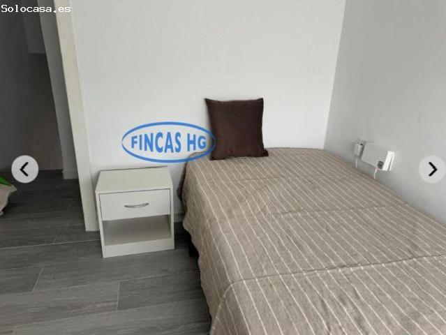 Duplex reformado con muebles y electrodomésticos