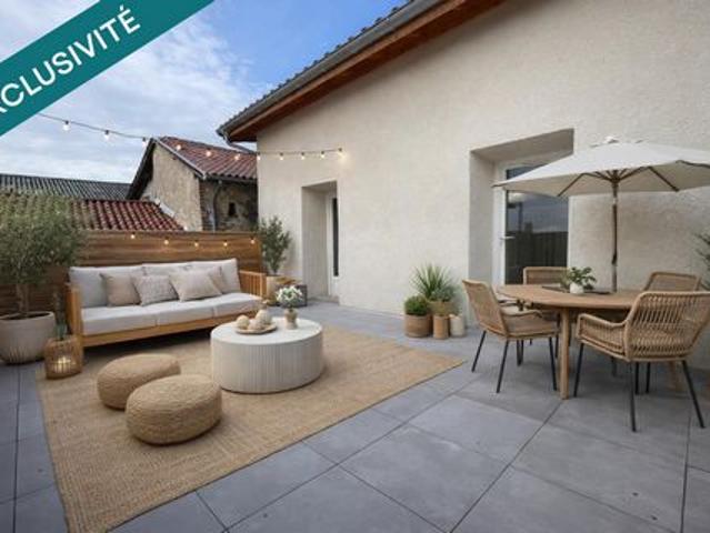Duplex rénové avec terrasse au cœur de la ville