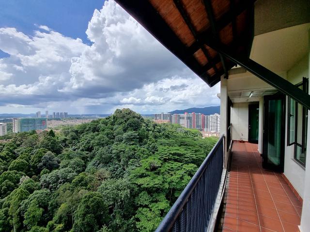 Duplex RESORT STYLEARMANEE CONDO SALE4R3B Damansara Damai