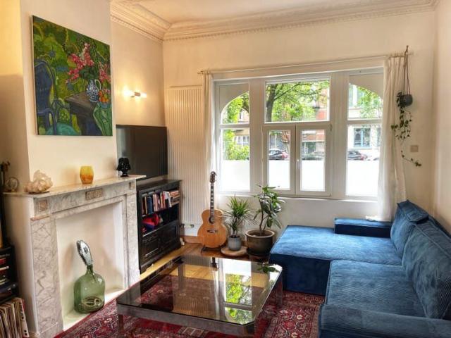 Duplex with garden next to public transport and shops